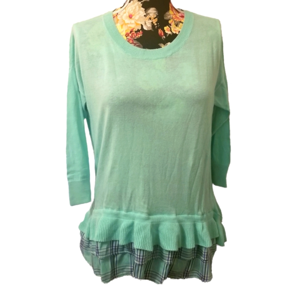 Crown & Ivy Seafoam Ruffle Hem Sweater Sz S